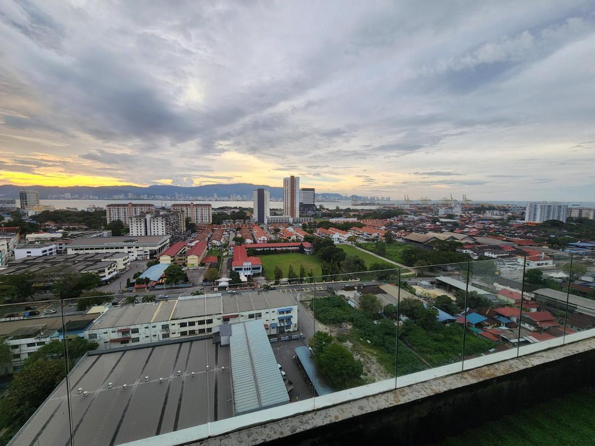 Praicon Tower - Premium Suite Butterworth Eksteriør billede