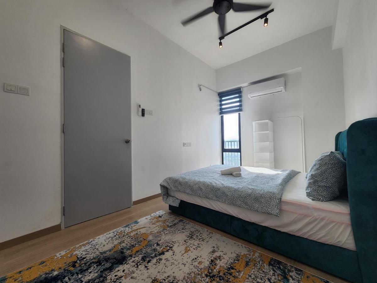 Praicon Tower - Premium Suite Butterworth Eksteriør billede