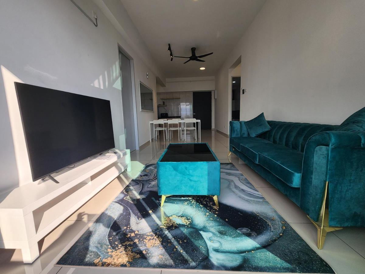 Praicon Tower - Premium Suite Butterworth Eksteriør billede