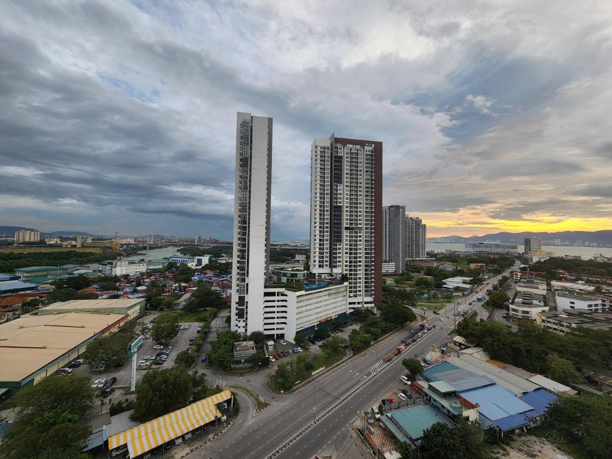 Praicon Tower - Premium Suite Butterworth Eksteriør billede