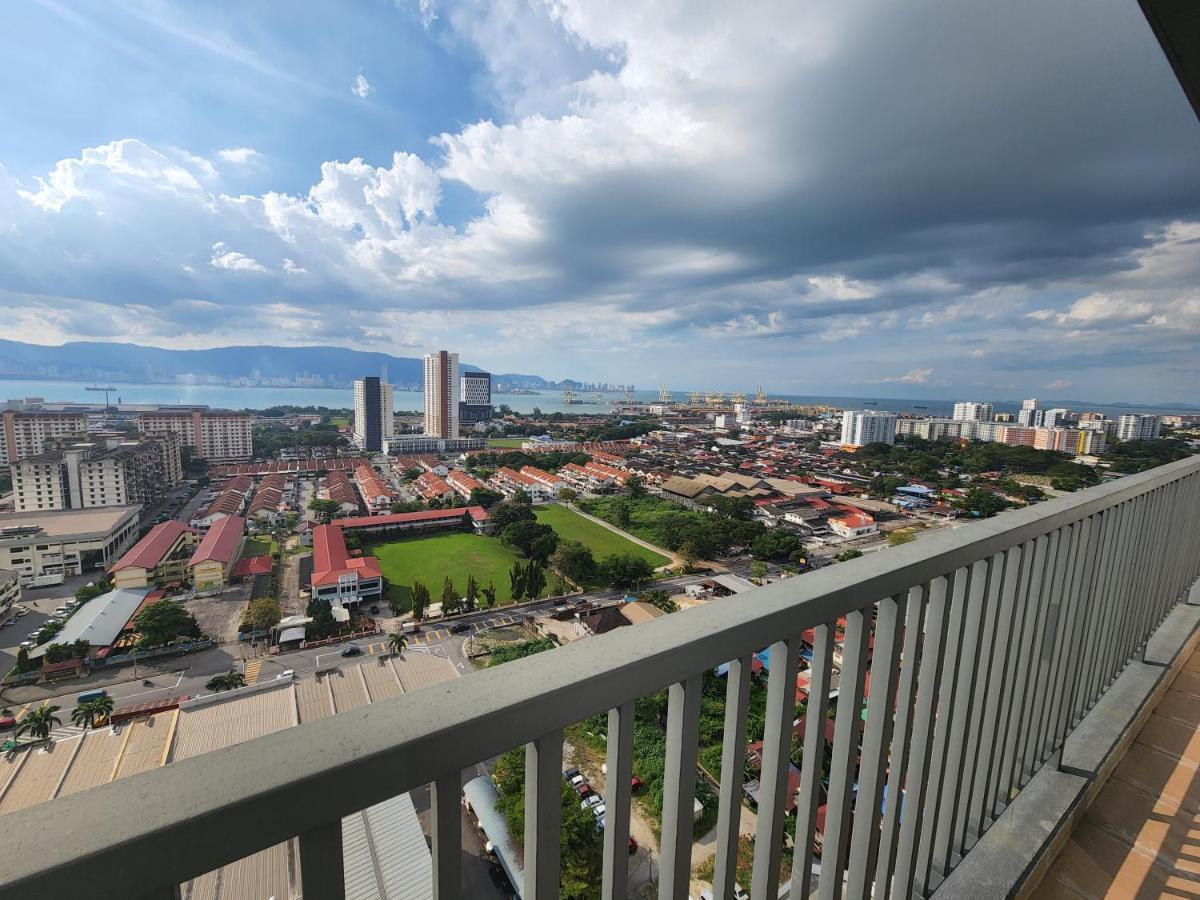 Praicon Tower - Premium Suite Butterworth Eksteriør billede